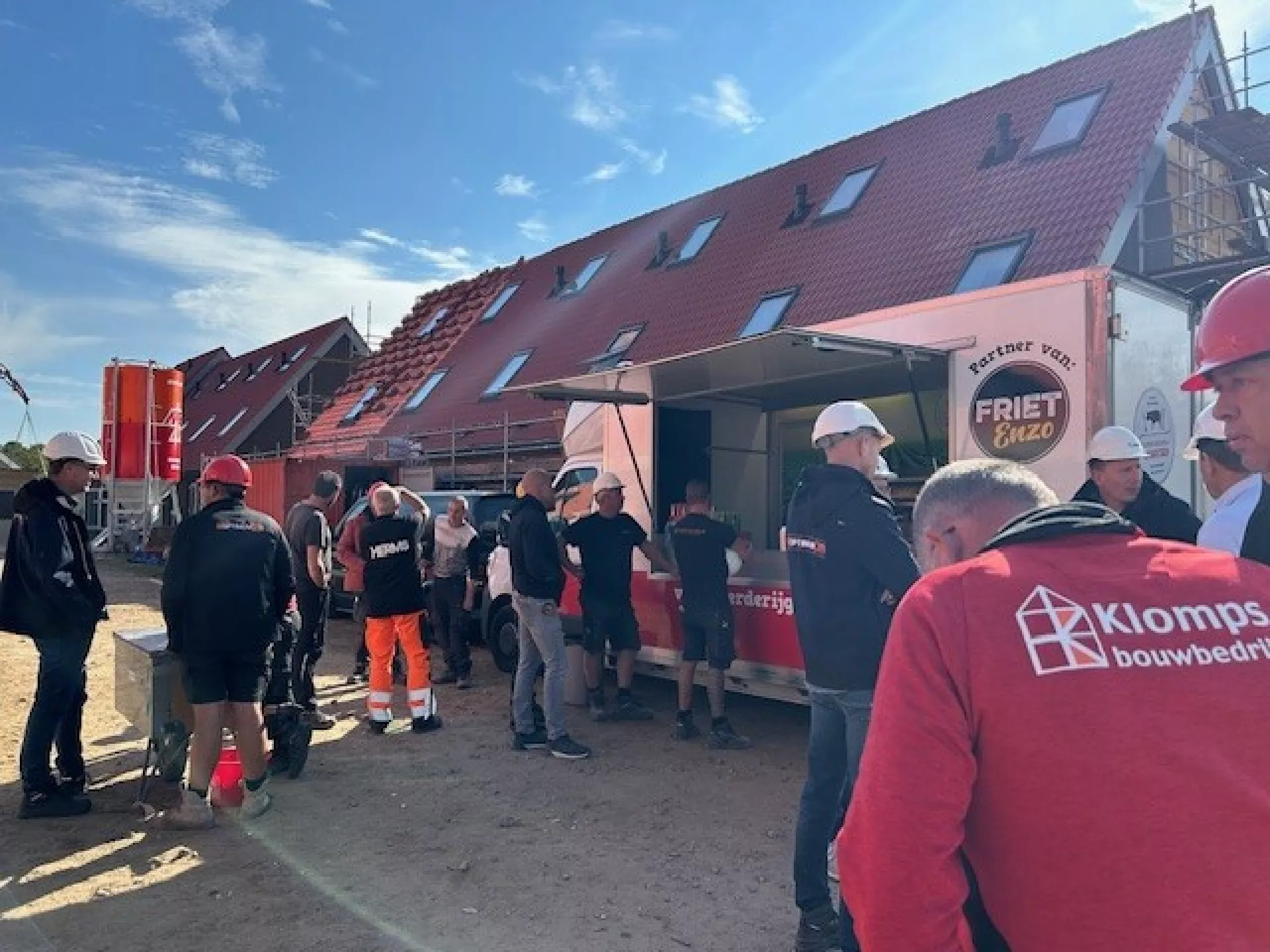 Heideslag: frietkar om bouwpartners te bedanken