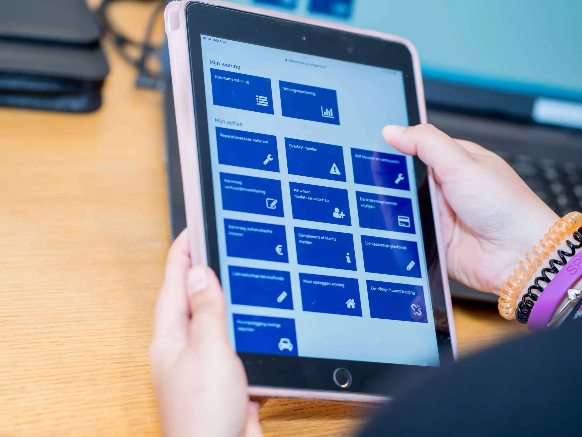 Close-up van het scherm van een tablet